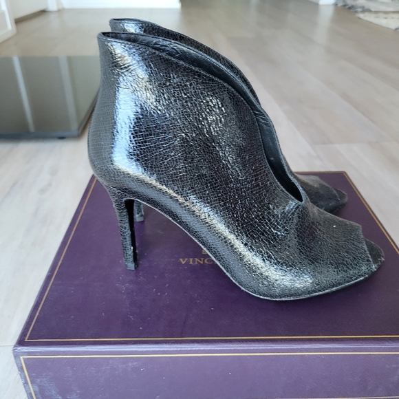 Vince Camuto Signature VI-Ronan Black Bootie Heel - Picture 3 of 8